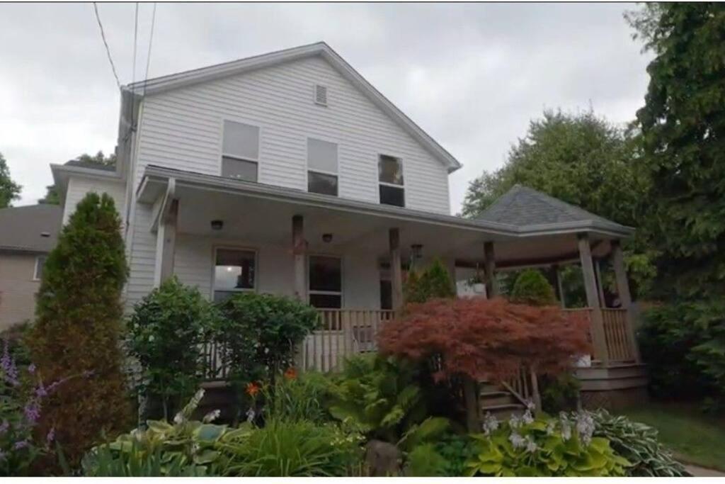 Garden 2 Storey House Niagara Falls Extérieur photo