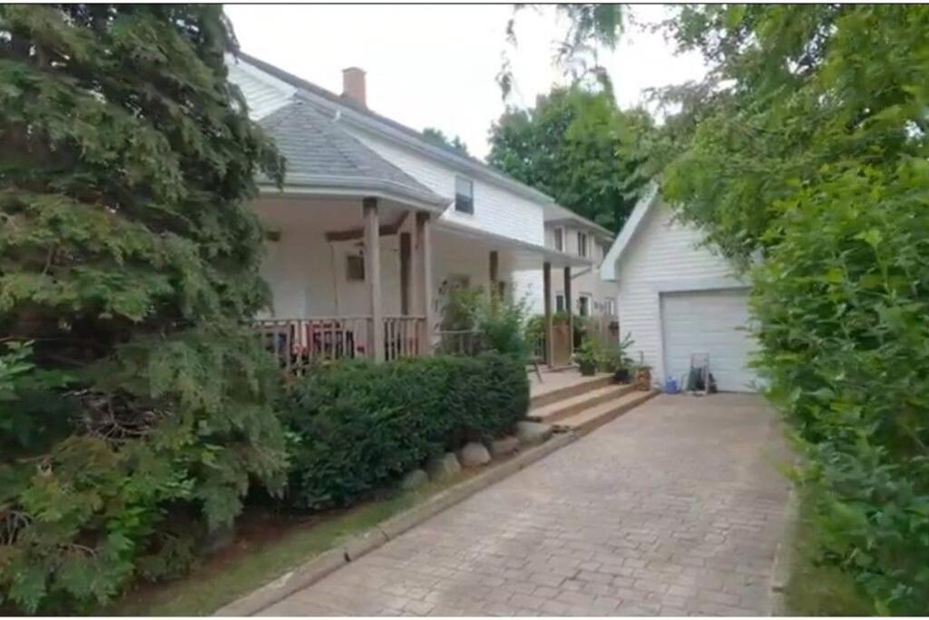 Garden 2 Storey House Niagara Falls Extérieur photo